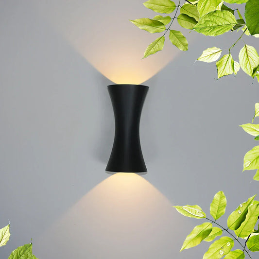 Waterproof LED Wall Light in Aluminium – Modern Design for Indoor and Outdoor Lighting