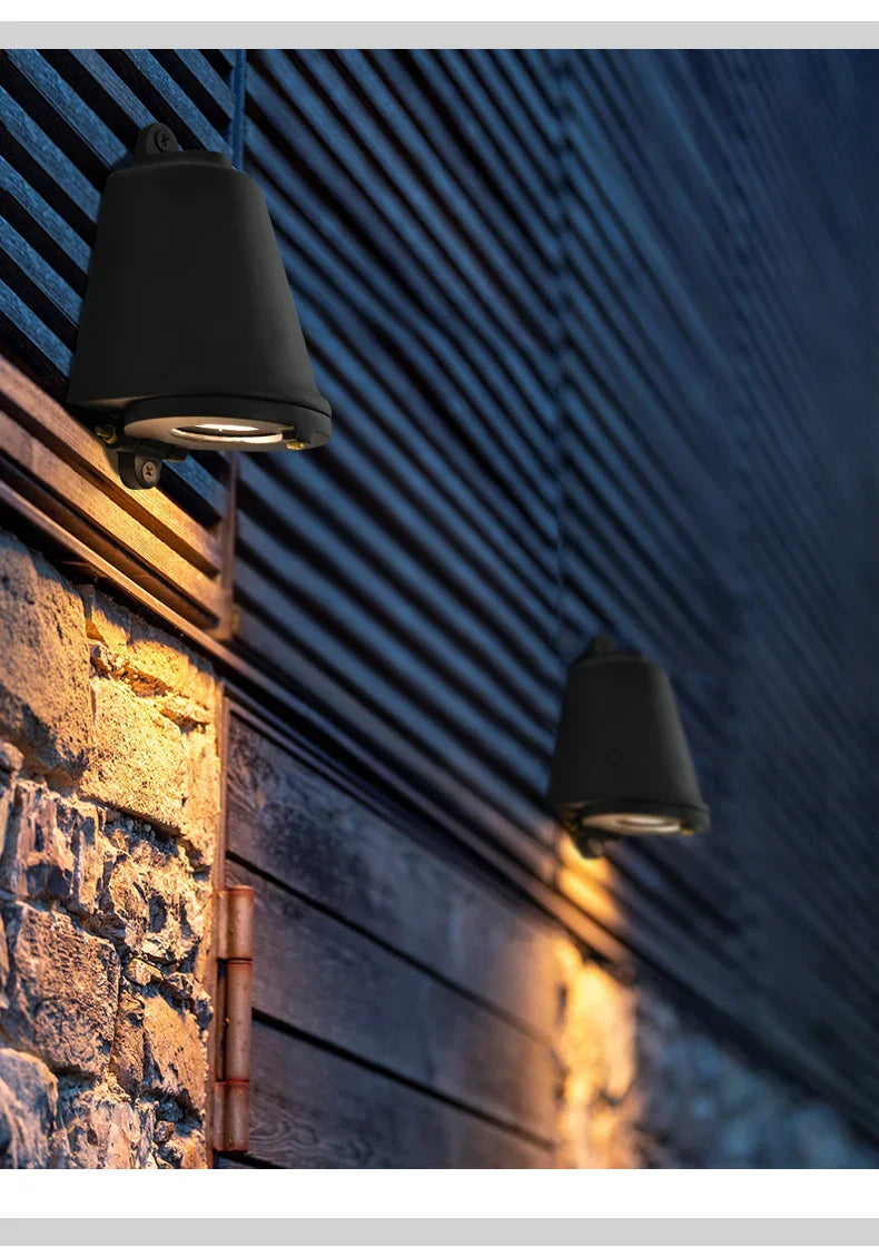 Modern Aluminium LED Wall Light for Outdoor Use - Weatherproof, Energy-Saving, Ideal for Garden and Terrace